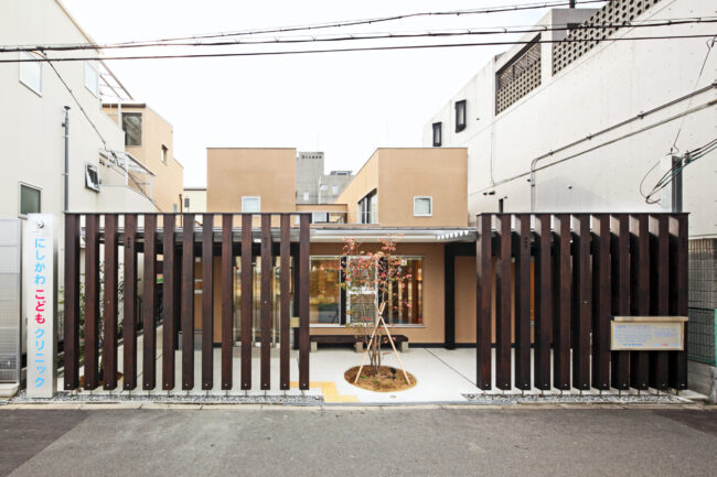 公園側(一般)出入り口